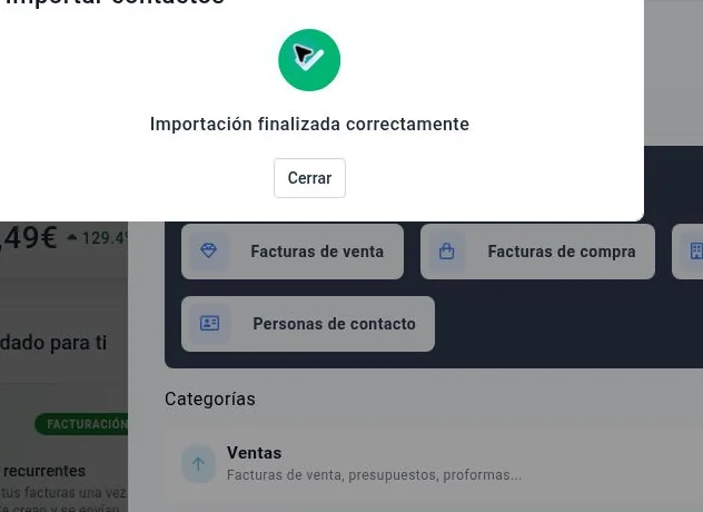 Confirmación de importación de contactos de Holded